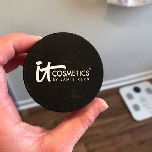 It Cosmetics Poreless Lose Powder